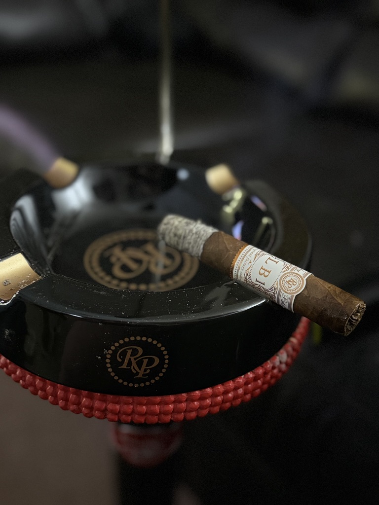 Fat Bottom Habano